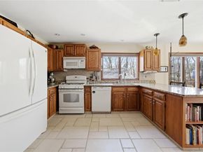 287 Peconic Terrace, Calverton NY 11933