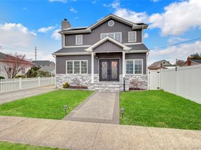 8 Vernon Street, Farmingdale NY 11735