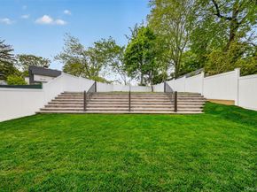 8366 Charlecote Ridge, Jamaica NY 11432