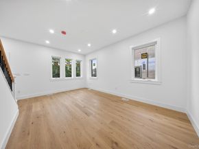 8366 Charlecote Ridge, Jamaica NY 11432