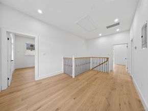 8366 Charlecote Ridge, Jamaica NY 11432