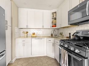 207 PROSPECT Park SW 3C, Brooklyn NY 11218