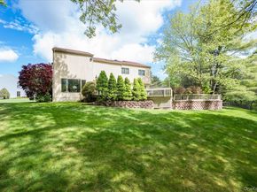 38 Tamara Court, Melville NY 11747