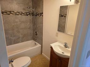 9 Laurelton Avenue, Selden NY 11784