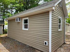 9 Laurelton Avenue, Selden NY 11784