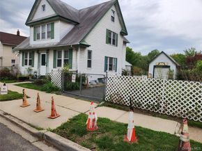 34 Oakland Street, Hempstead NY 11550