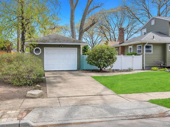 1492 Garden Street, East Meadow NY 11554