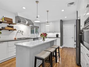 34 Bridge Road, Manhasset NY 11030