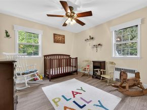 28 Midway Avenue, Locust Valley NY 11560