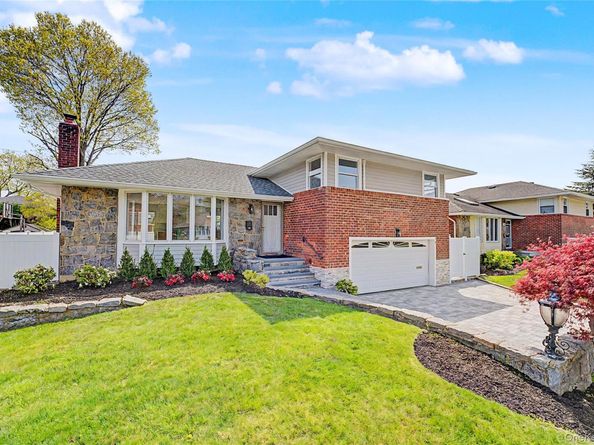 19 Birchwood Park Drive, Syosset NY 11791