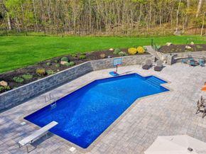 24 Allyson Place, East Setauket NY 11733