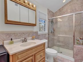 18 Hampton Road, Lynbrook NY 11563