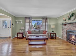 18 Hampton Road, Lynbrook NY 11563