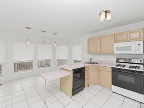 22 Spinnaker Lane, East Patchogue NY 11772