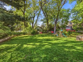 241-01 52ND Avenue, Douglaston NY 11362