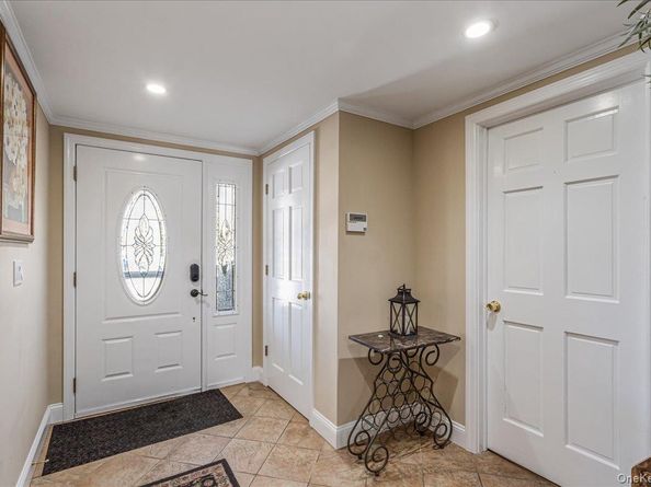 4 Andover Place, Huntington NY 11743