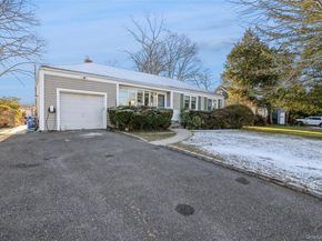 17 Goldsmith Avenue, Greenlawn NY 11740