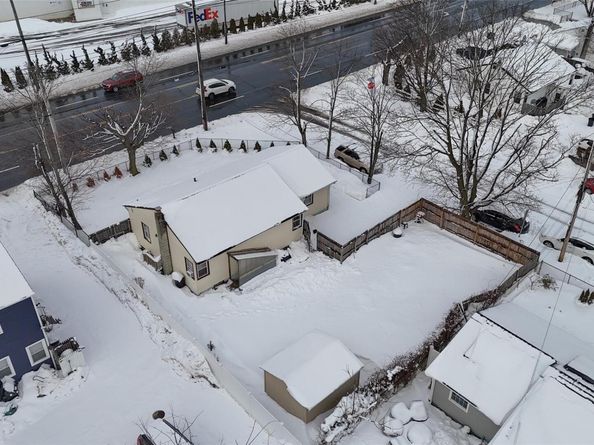 1733 5th Avenue, Bay Shore NY 11706