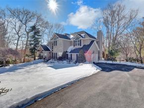 5 Frost Valley Road, Mount Sinai NY 11766