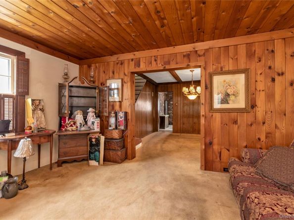 30 Putnam Avenue, Lynbrook NY 11563