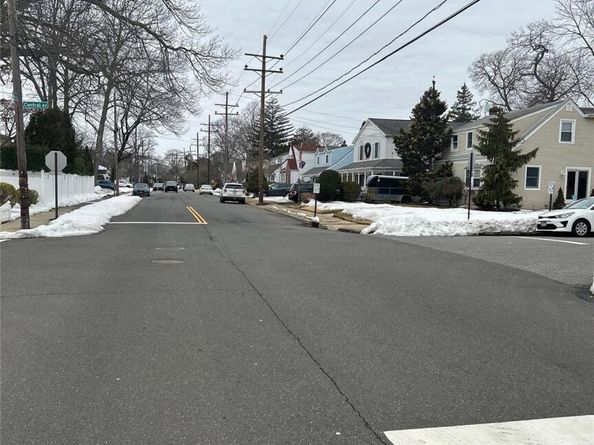 95 Clark Avenue, Massapequa NY 11758