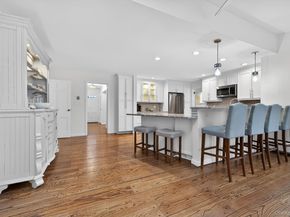 4 Colonial Court, Bay Shore NY 11706