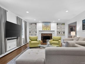 4 Colonial Court, Bay Shore NY 11706