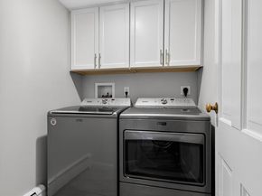 4 Colonial Court, Bay Shore NY 11706