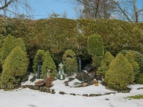 982 Clark Place, Woodmere NY 11598