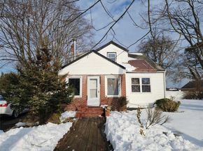 34 Pineview Boulevard, Central Islip NY 11722