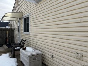 47 Sherbrooke Road, Lindenhurst NY 11757