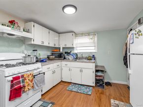 47 Murray Hill Street, Elmont NY 11003