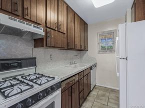 88-25 155th Avenue 6M, Howard Beach NY 11414