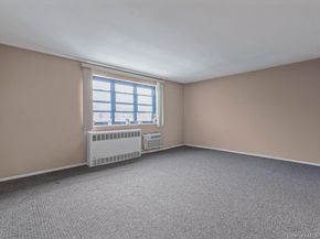 88-25 155th Avenue 6M, Howard Beach NY 11414