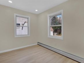 12 Carlls Path, North Babylon NY 11703