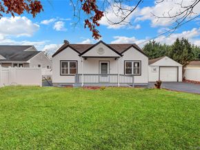 12 Carlls Path, North Babylon NY 11703