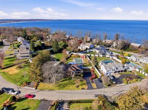 10 Hewitt Drive, Northport NY 11768