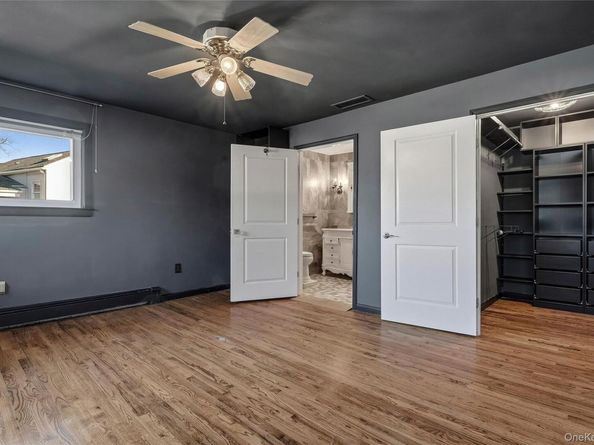 10 Hewitt Drive, Northport NY 11768