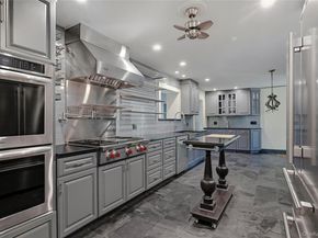 10 Hewitt Drive, Northport NY 11768