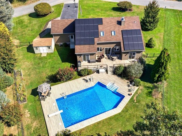 61 Eileen Circle, Jamesport NY 11947