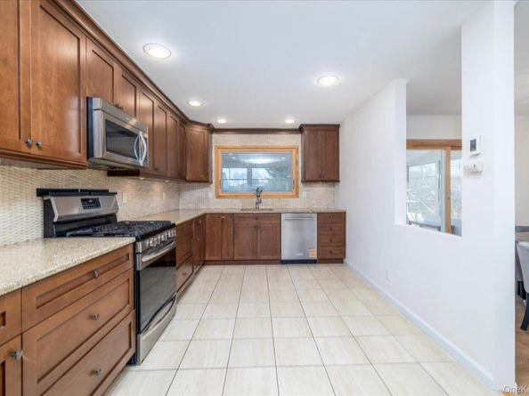 2970 Bond Drive, Merrick NY 11566