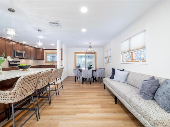 2970 Bond Drive, Merrick NY 11566