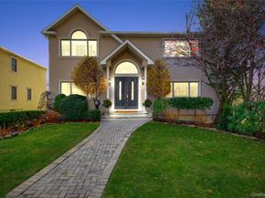 42 Mora Court, Manhasset NY 11030