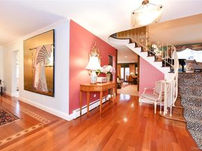 11 Joy Drive, Manhasset Hills NY 11040