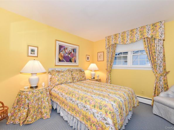 11 Joy Drive, Manhasset Hills NY 11040