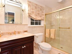 11 Joy Drive, Manhasset Hills NY 11040