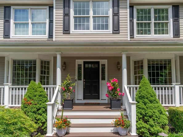 36 Rose Court, Northport NY 11768