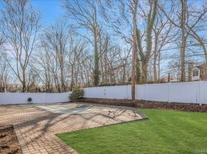 20 Shirley Court, Commack NY 11725