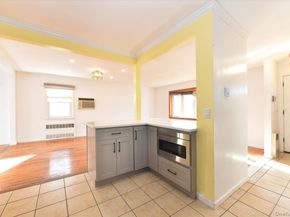 233 Meyer Avenue, Valley Stream NY 11580