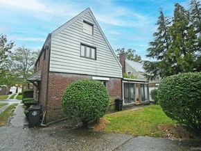 112-13 178th Street, Addisleigh Park NY 11433